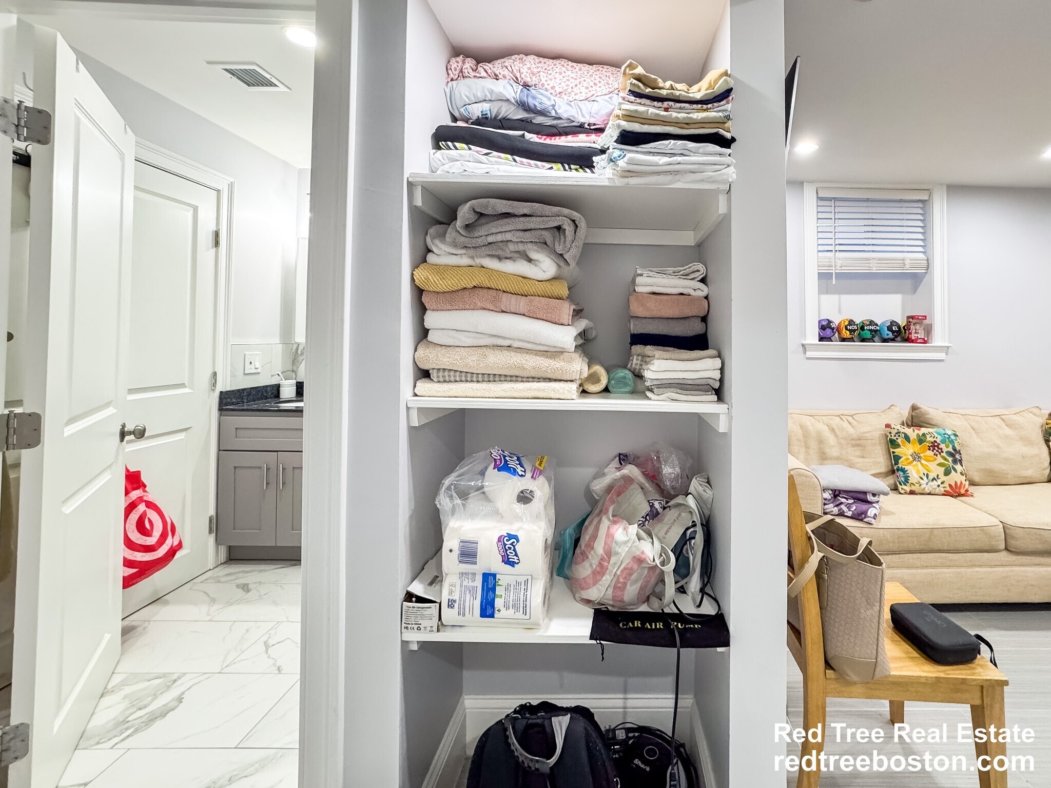 Building Photo - 62 Hecla St