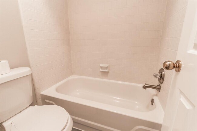 Building Photo - 3806 Deer Falls Ct