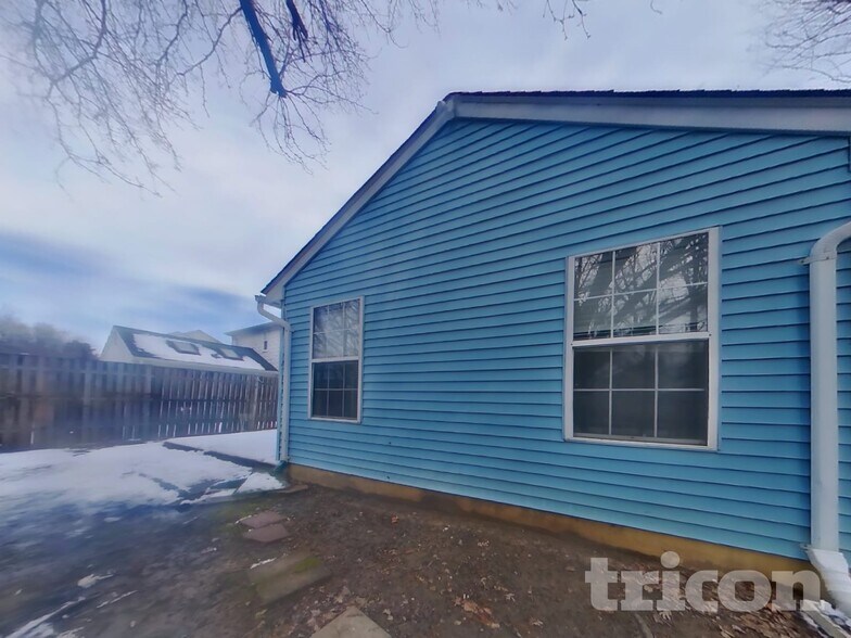 Building Photo - 4036 Broadbill Cir