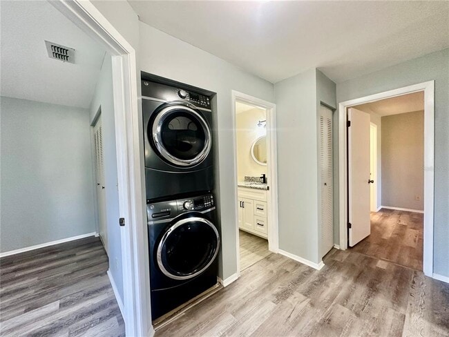 Building Photo - 7903 Waterview Way