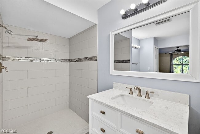 Building Photo - 5727 Rose Garden Rd