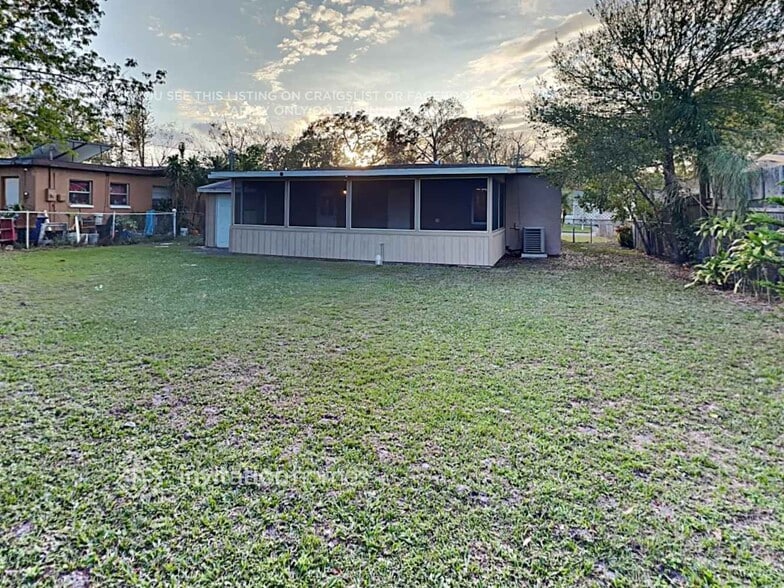 Building Photo - 3913 Mesa Ave