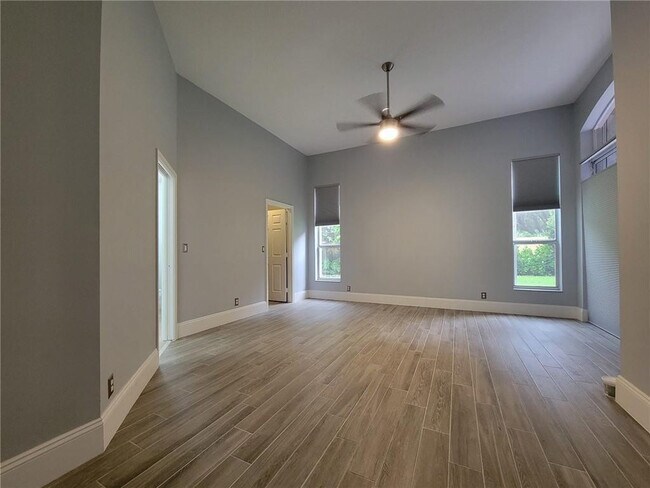 Building Photo - 3902 Trenton Ave