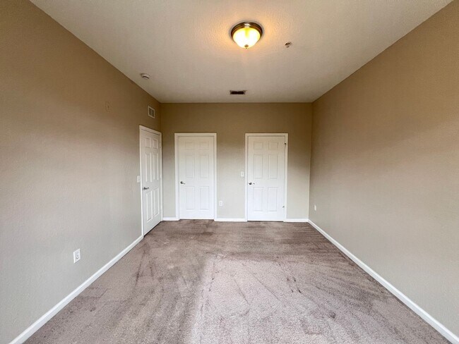Building Photo - Great Apartment for rent!