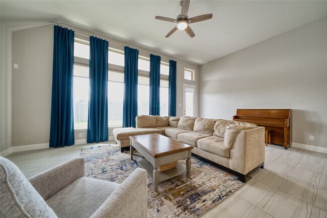 Building Photo - 2232 Clements Shore Ln