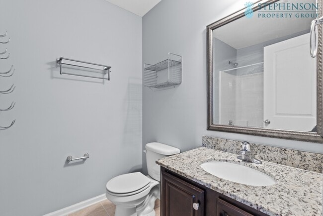 Building Photo - Remodeled and Ready!