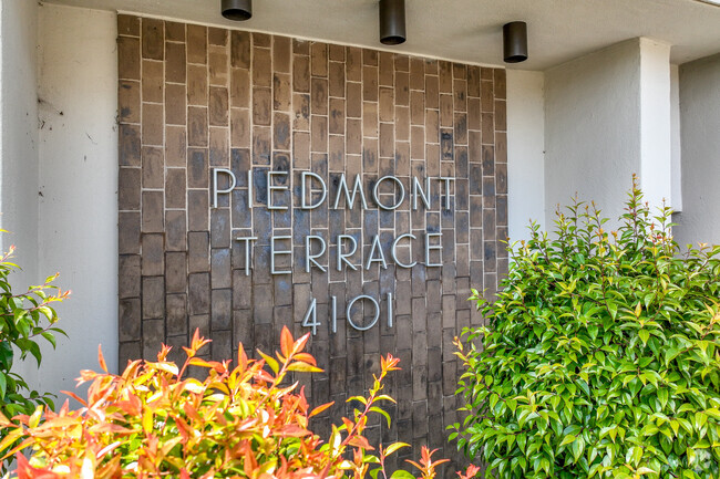 Building Detail - Piedmont Terrace