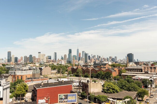 Building Photo - 424 Arlington Ave