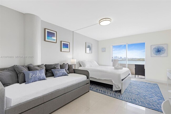 Building Photo - 7904 West Dr