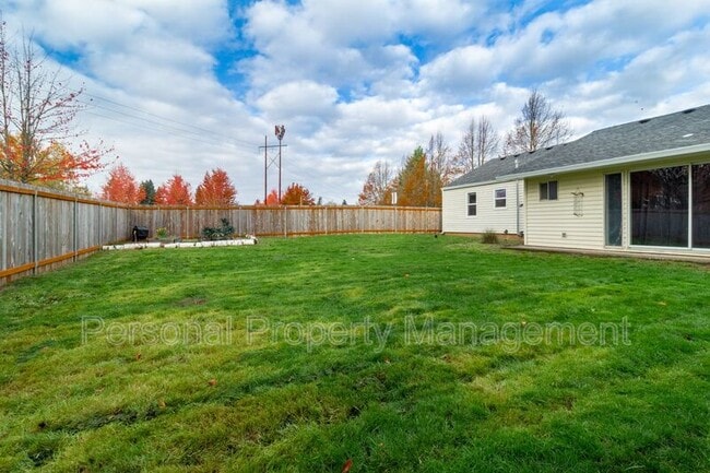 Building Photo - 8006 NW 9th Ave