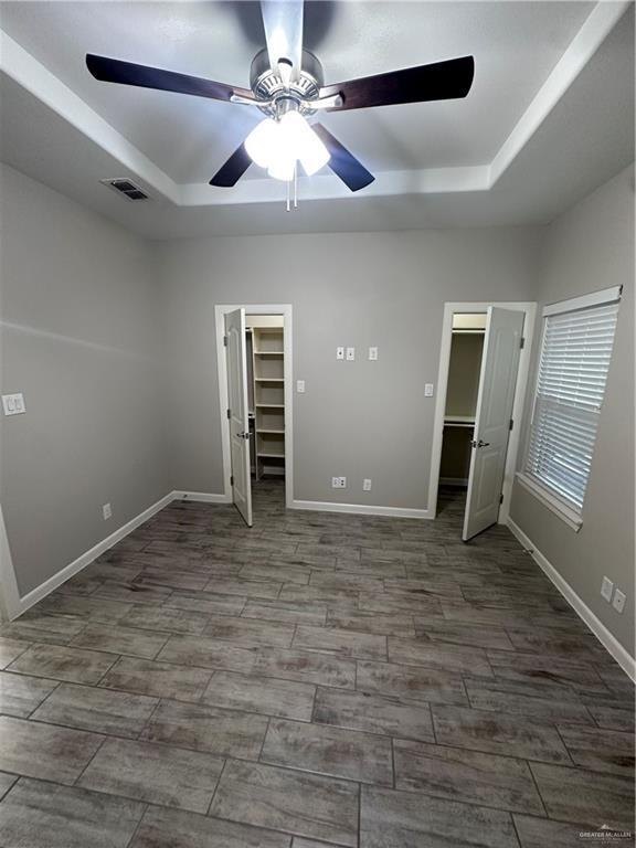 Building Photo - 12 W Primrose Ave