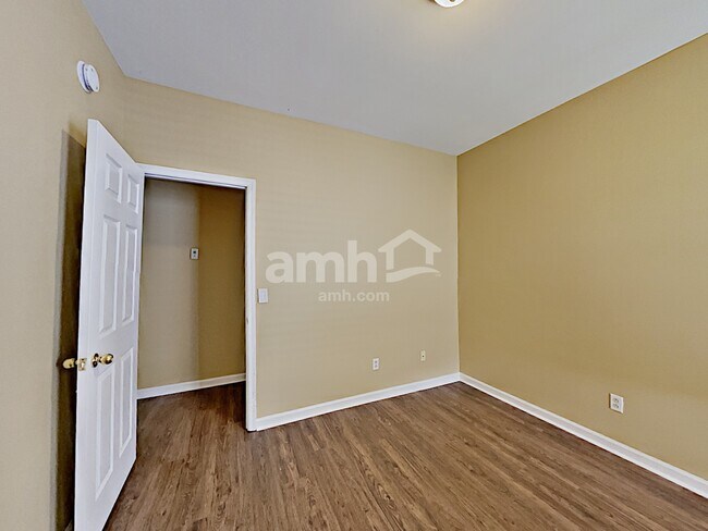 Building Photo - 3813 Asheford Trace