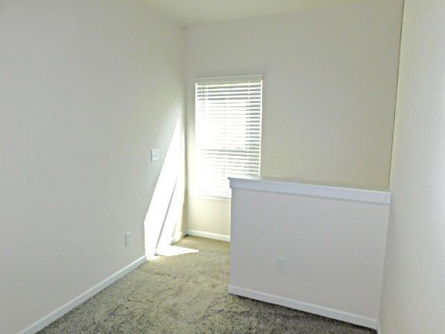 Building Photo - 523 Ryan Ct