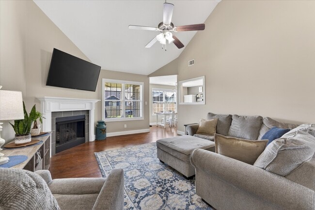 Building Photo - 1044 Charles Thomas Dr