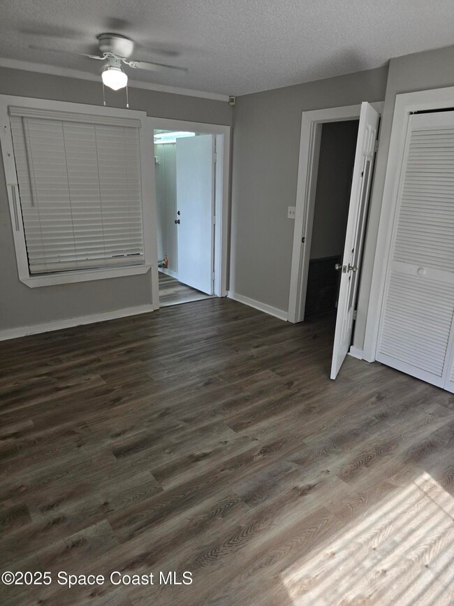 Building Photo - 1365 N Courtenay Pkwy