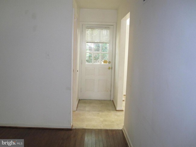 Building Photo - 7805 Ivymount Terrace