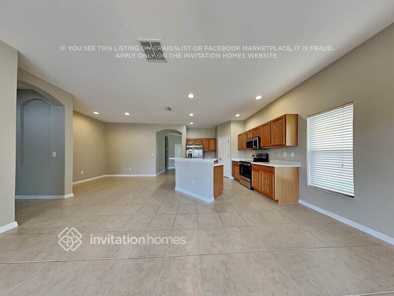 Building Photo - 9245 Creedmoor Ln