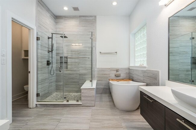 Building Photo - 11 Dahlia Trail Pl