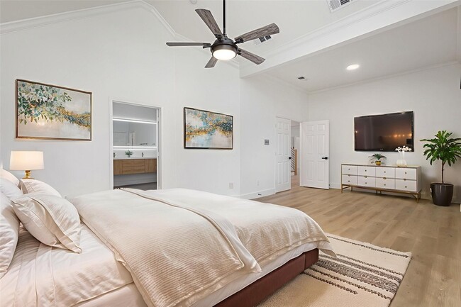 Building Photo - 2325 Flanders Ln