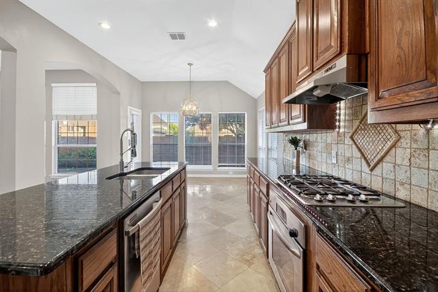 Building Photo - 1604 Wagon Wheel Dr