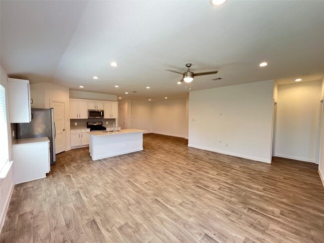 Building Photo - 14206 Black Cyn Ln