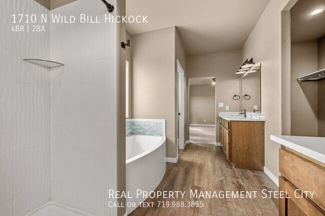 Building Photo - 1710 N Wild Bill Hickock Dr