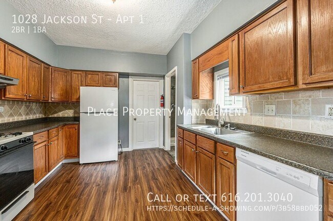 Primary Photo - 1028 Jackson St #1 - 2 bedroom 1 bathroom ...
