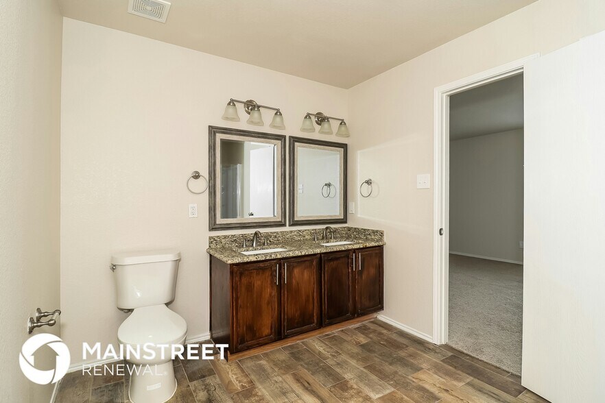 Building Photo - 1113 Switchgrass Ln