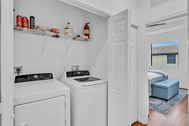 Building Photo - 4668 Banker Terrace