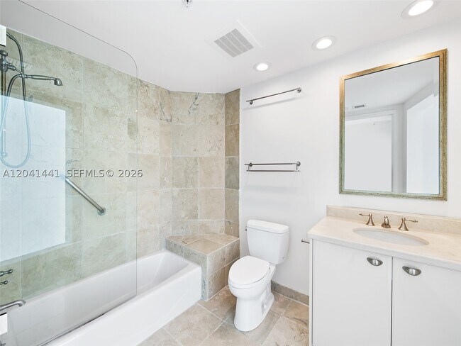 Building Photo - 333 Las Olas Way