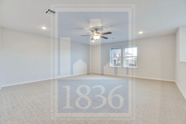 Building Photo - 17609 Chino Ln
