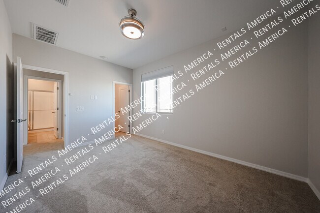 Building Photo - 11128 S 54th Ln