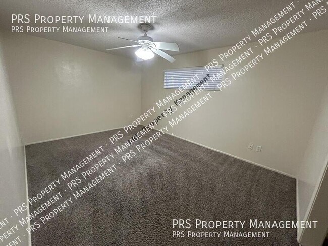 Building Photo - 1857 E University Dr