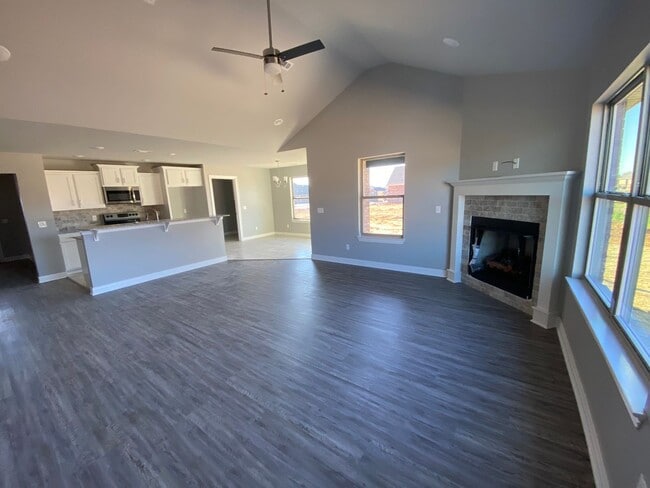 Building Photo - Beautiful Newly Constructed Home in Benton...
