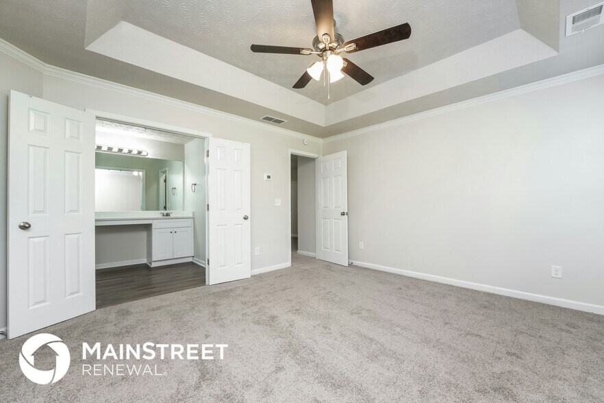Building Photo - 4547 Carriage Park Dr