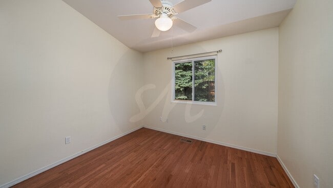 Building Photo - 8258 Cooper River Dr
