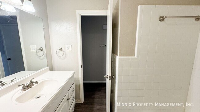 Building Photo - 3403 Bangor Dr