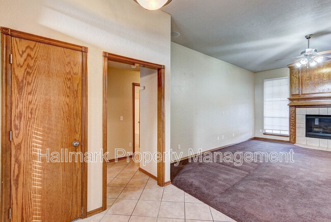 Building Photo - 500 Loyd Ln