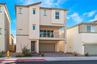 Building Photo - 7002 Crimson Shadow St