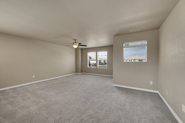 Building Photo - $2,395 - 3-Bed Home with Updated Features ...