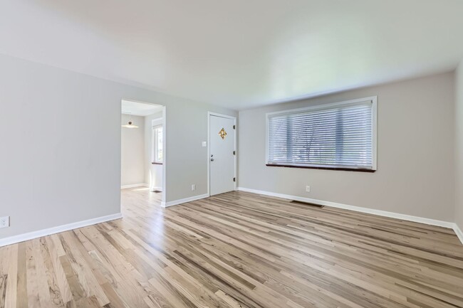Building Photo - Bright, Modern Living in the Heart of Berk...