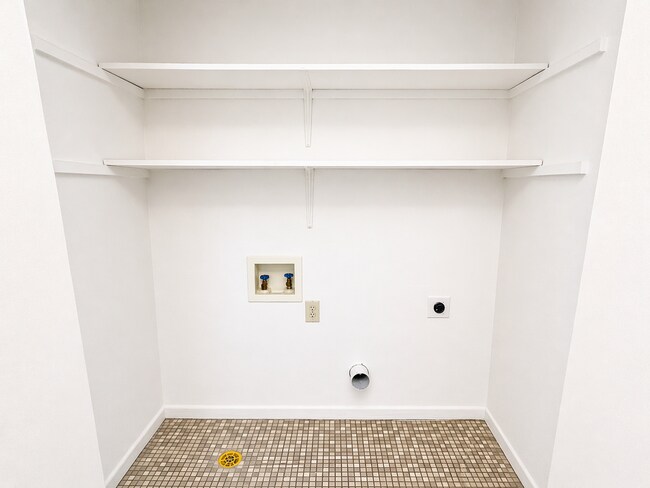 Building Photo - AVAILABLE NOW; APPLY TODAY ON OUR WEBSITE!!