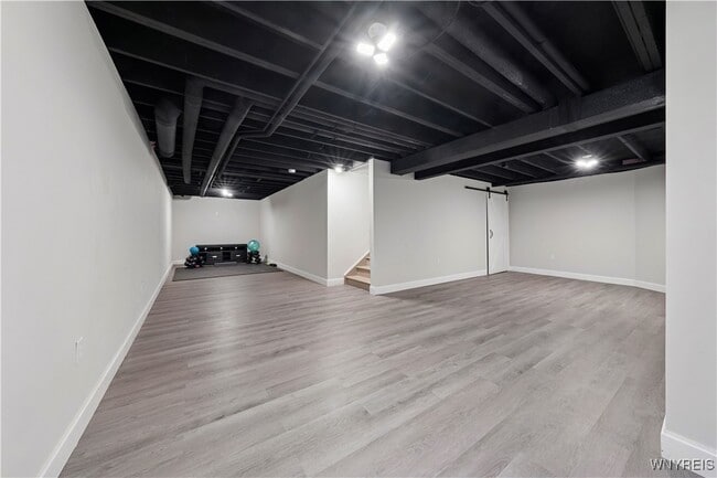 Building Photo - 32 Florence Ln