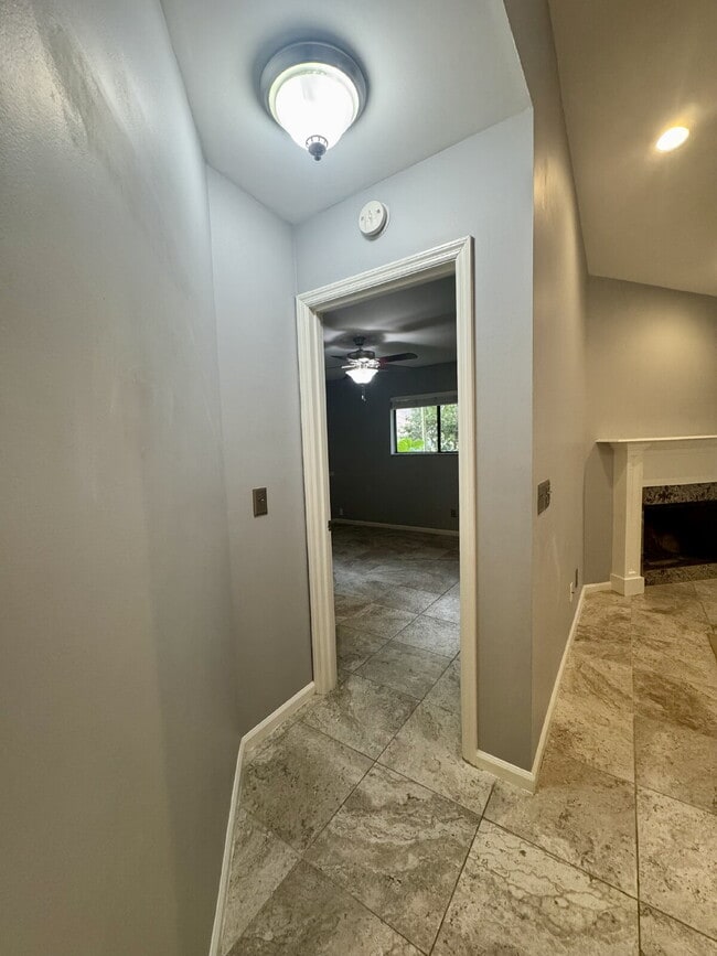 Building Photo - Two Bedroom Single Level Condo at Woodlake on Hilton Head Island!