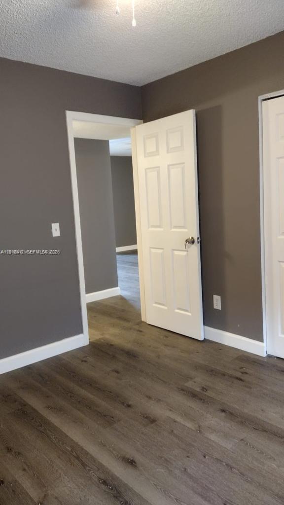 Building Photo - 617 Ixoria Ave