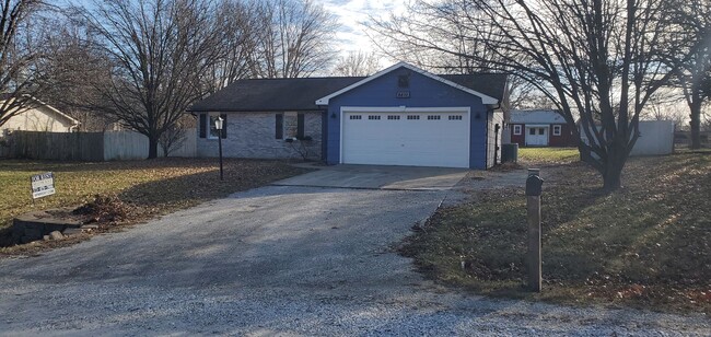 Primary Photo - 3 bd, 2 ba house, NE Columbia off of Hwy P...