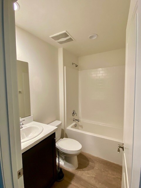 Building Photo - 44159 Le Blanc Ct