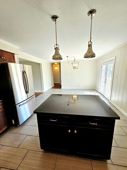 Spacious open concept to dining space - 4530 Bible Church Rd
