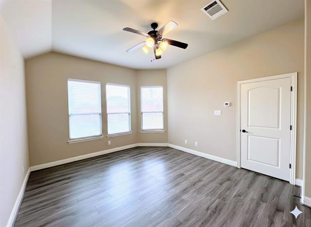 Building Photo - 1001 Summer Ln