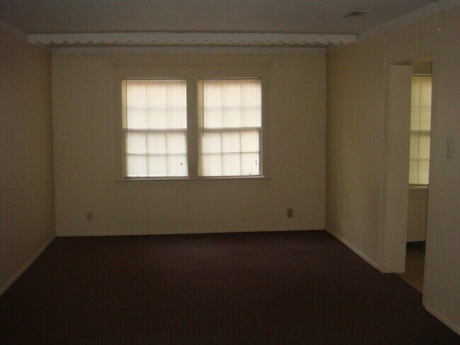 Building Photo - 1401 Williams St